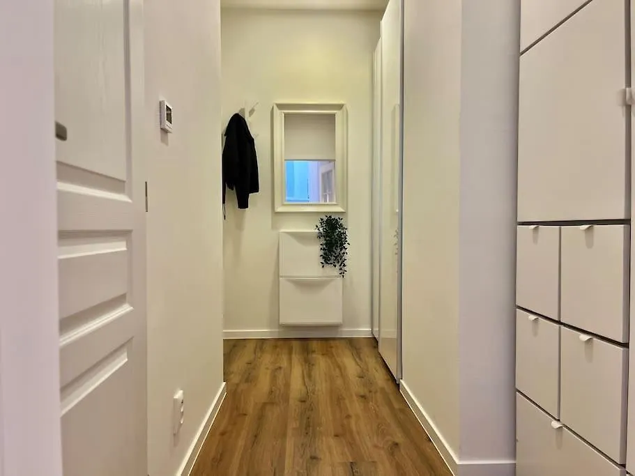 Pine - Prague Apartment 0*,